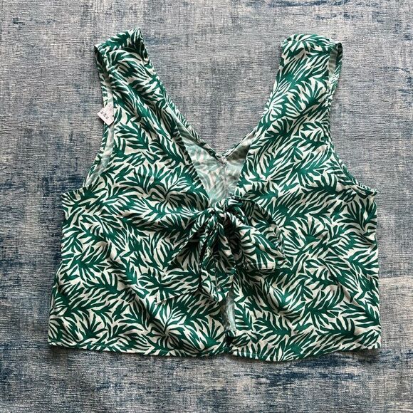 Topshop Green and White Abstract Leaf Print Tie Crop Size 10 - Picture 6 of 9